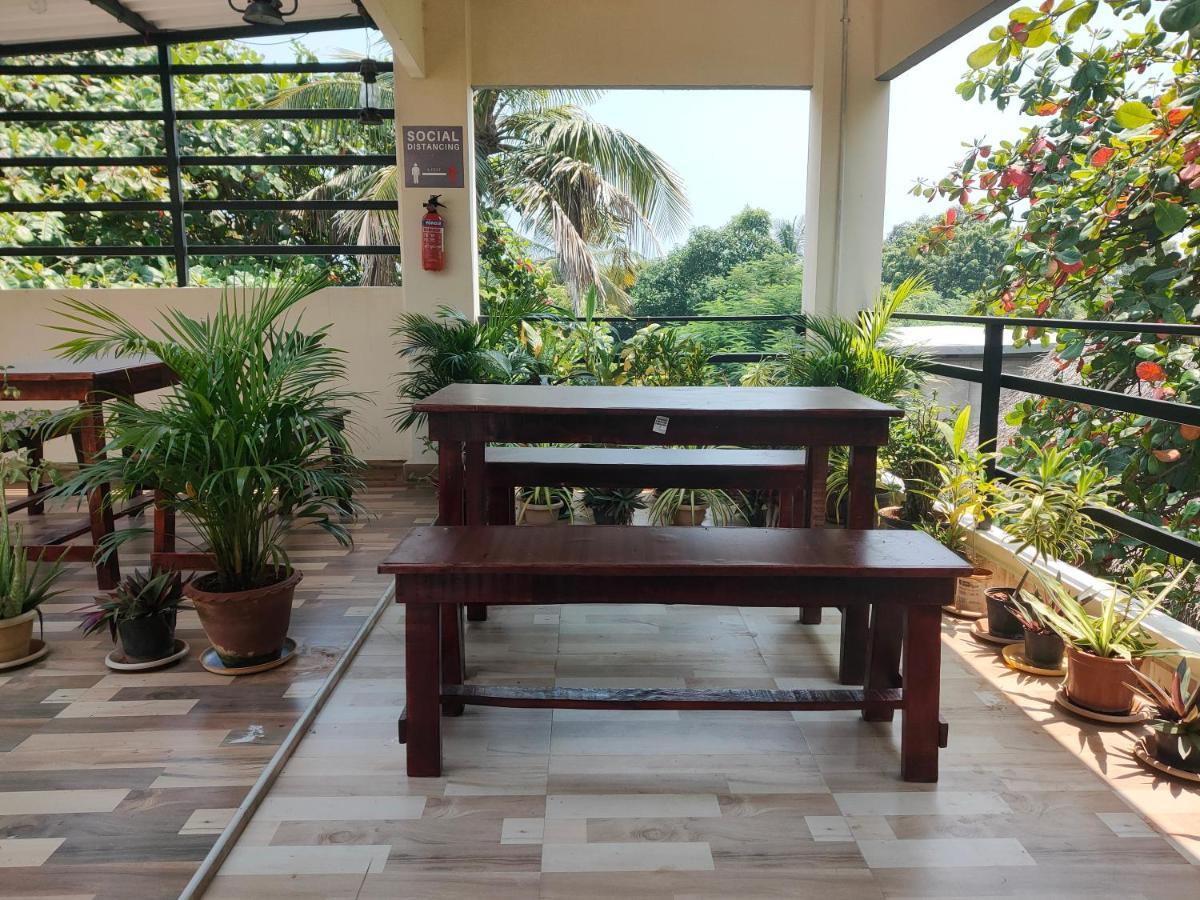 S3 Beach House Puducherry Exterior foto